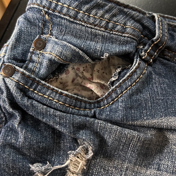 Jean shorts - Picture 3 of 7